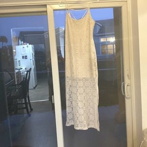 Lace dress 10$